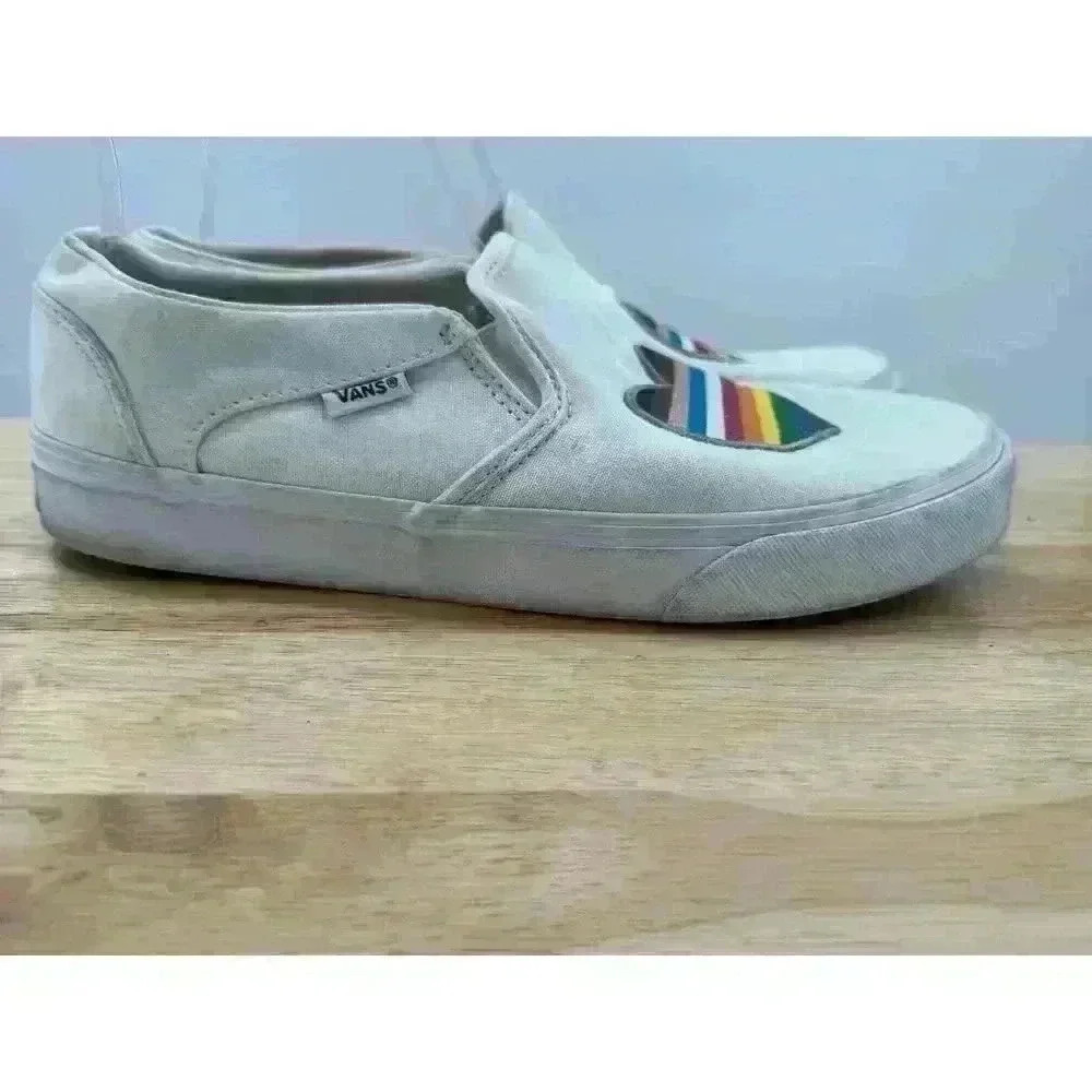 Vans Old School White Slip On Low Top Sneakers w/ Colorful Heart Women's Sz 9.5 - Picture 3 of 9